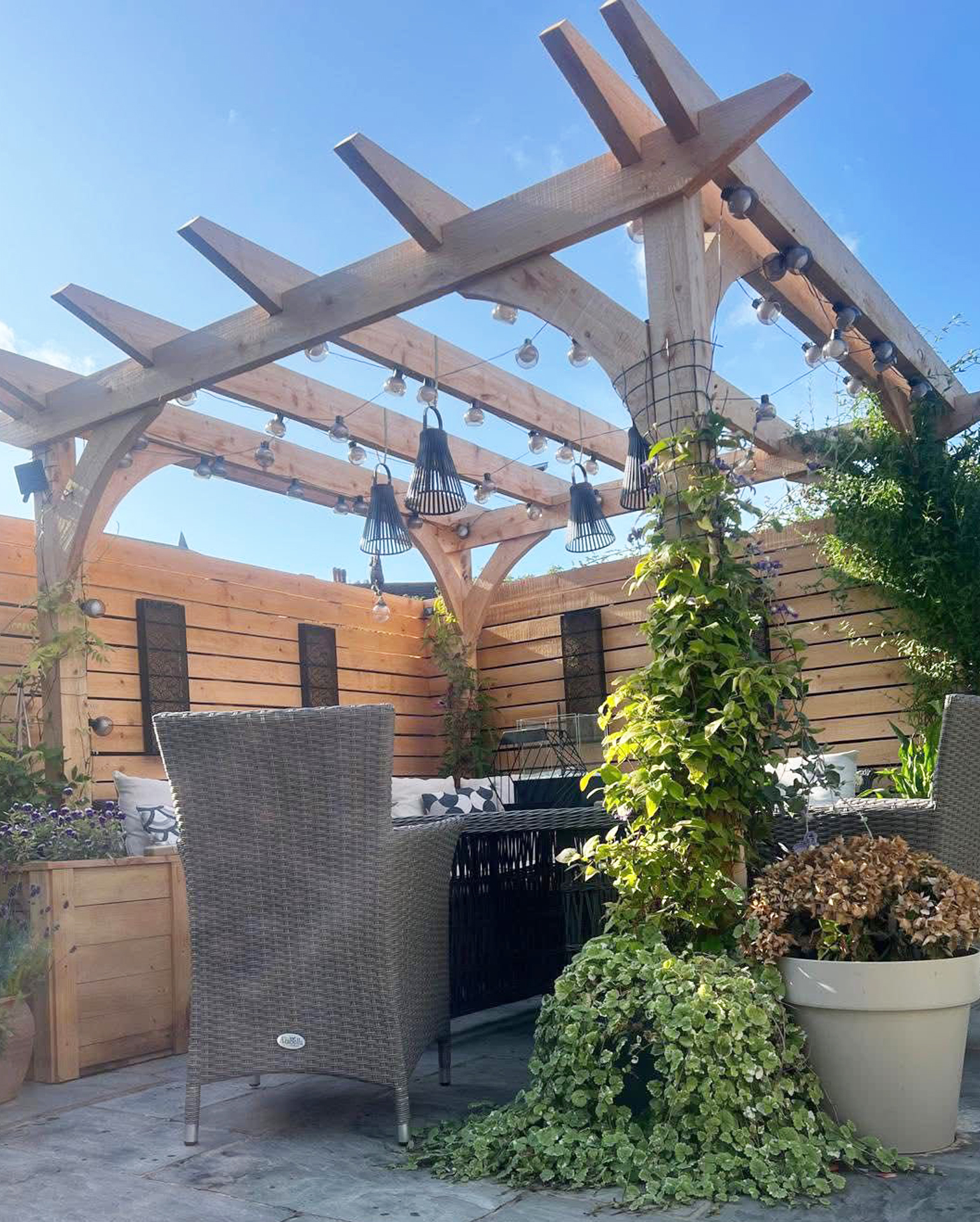 Garden Pergolas Bespoke - Make Wood Work Southampton